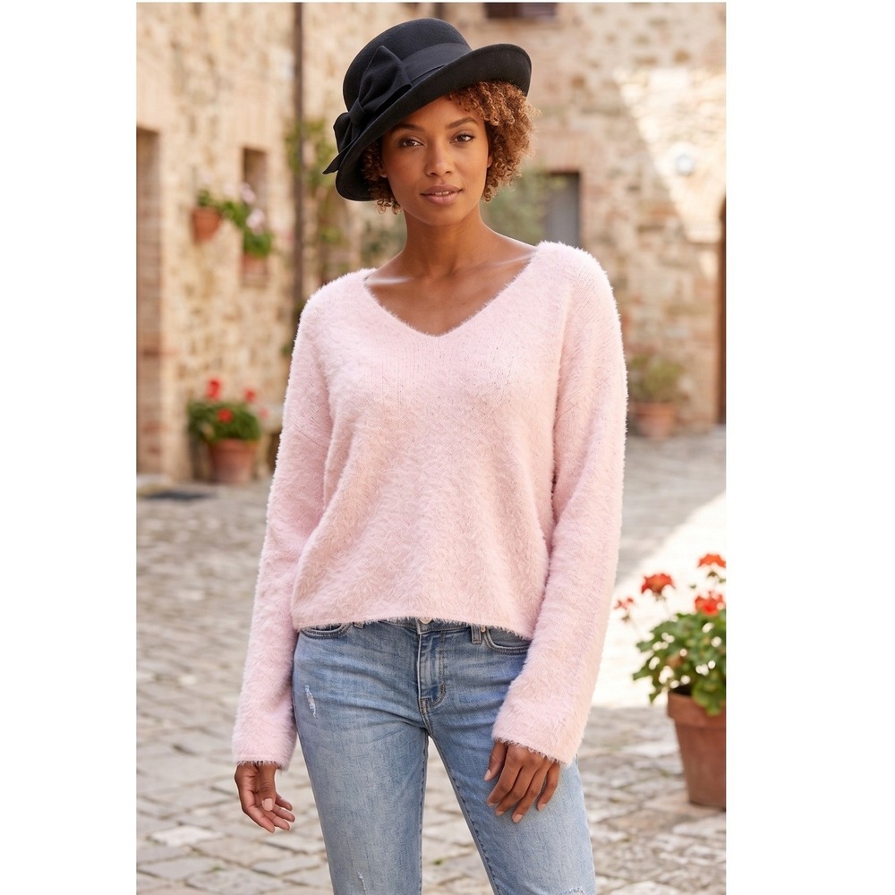 Women Sweater Jr L Pink Oversized Soft Eyelash Fuzzy Cropped Fairy Feminine Cute